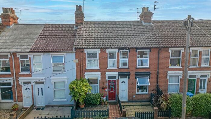 2 Bedroom Terraced House For Sale In Pearce Road, Ipswich, IP3