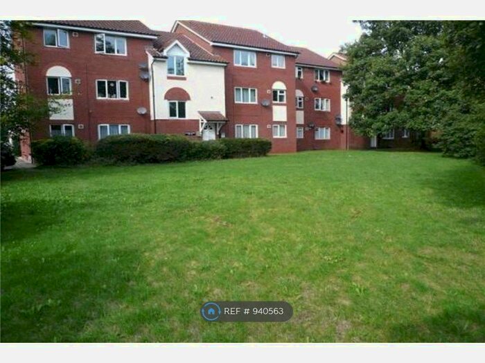 Studio To Rent In Flaxfield Court, Basingstoke, RG21
