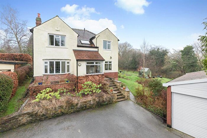 5 Bedroom Detached House For Sale In Halstead Drive, Menston, LS29