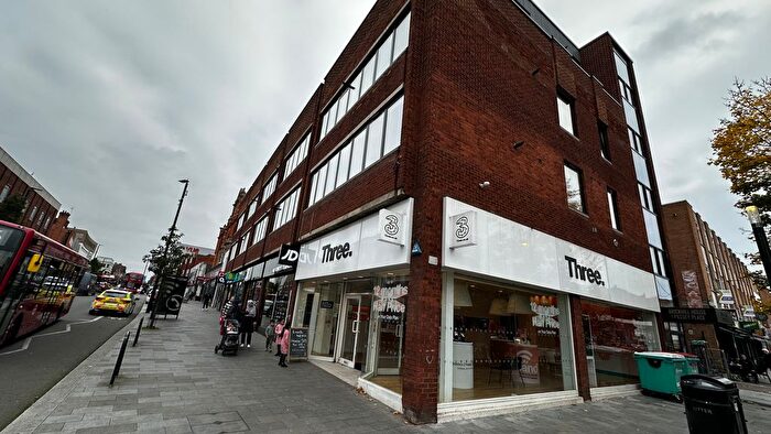 3 Bedroom Flat To Rent In Passey Place, London, SE9