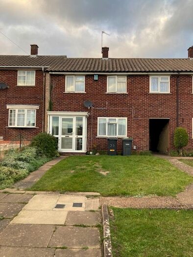 3 Bedroom Terraced House To Rent In Purcell Road, Luton, LU4