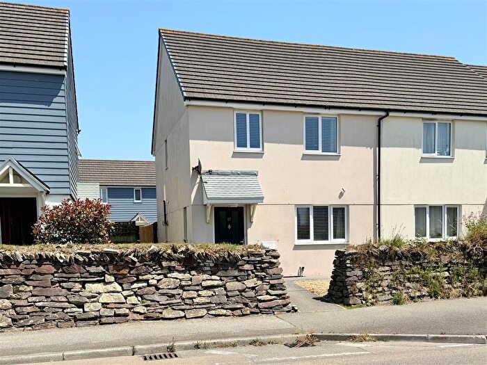 3 Bedroom End Terrace House For Sale In Treloggan Road, Newquay, TR7