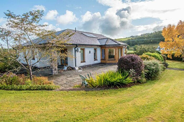 4 Bedroom Detached Bungalow For Sale In Bryn Saith Marchog, LL21