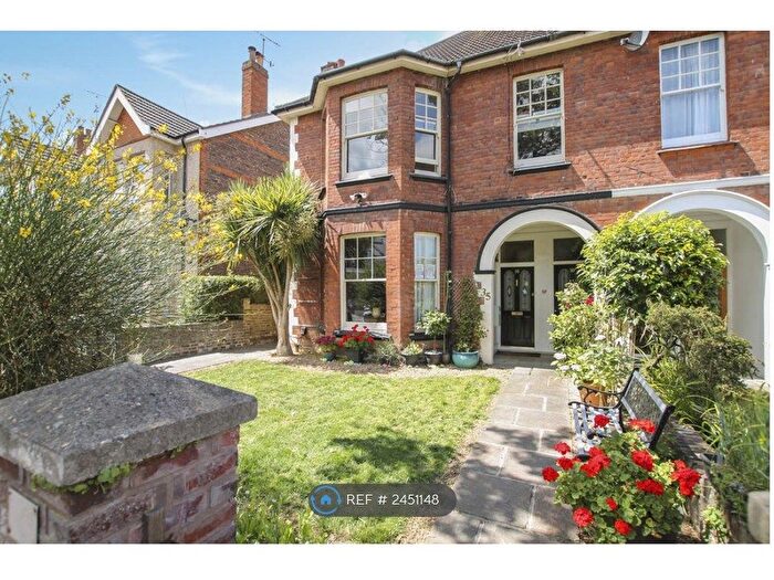 3 Bedroom Flat To Rent In Belsize Road, Worthing, BN11