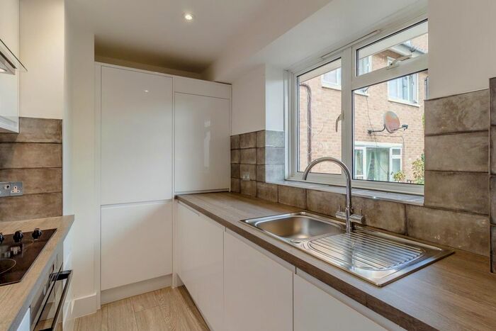1 Bedroom Flat To Rent In St. Albans Villas, London, NW5