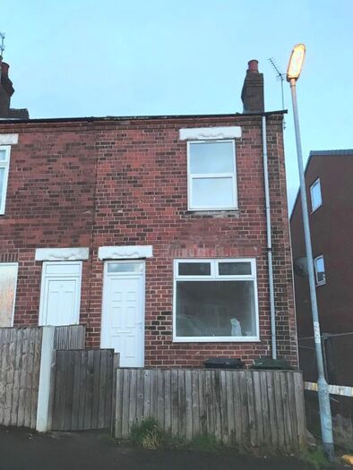 2 Bedroom End Of Terrace House To Rent In George Street, Goldthorpe, S63
