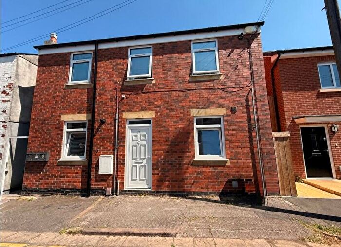 1 Bedroom Flat To Rent In Thoresby Street, Mansfield, NG18