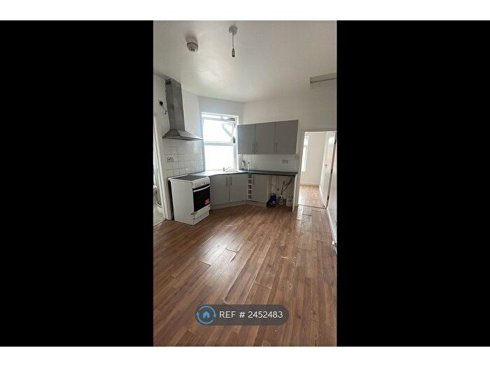 1 Bedroom Flat To Rent In Spinney Hill Apartments, Leicester, LE5