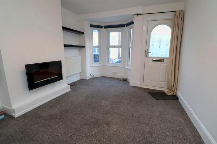 2 Bedroom Semi-Detached House To Rent In Burlington Road, Colchester, CO3