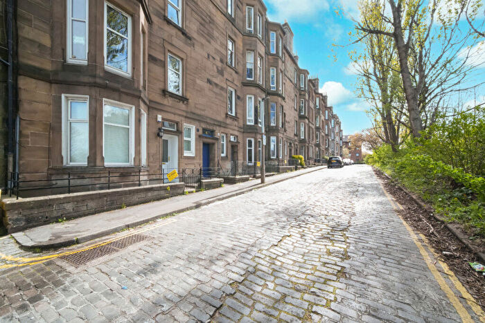 2 Bedroom Flat For Sale In / Hermand Terrace, Slateford, Edinburgh, EH11