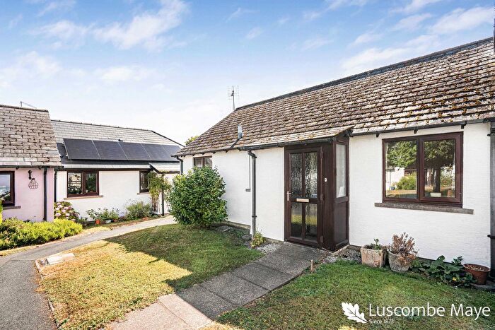 2 Bedroom End Of Terrace House For Sale In Shipley Close, South Brent, TQ10
