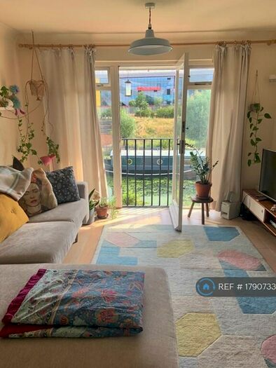 2 Bedroom Flat To Rent In Leabank Square, London, E9