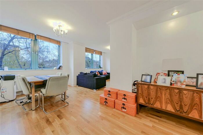 2 Bedroom Apartment To Rent In Shoot Up Hill, London, NW2