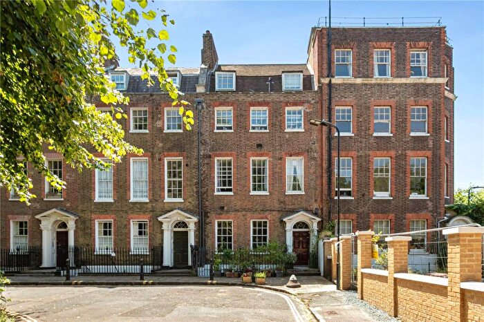 2 Bedroom Apartment For Sale In Clapton Terrace, London, E5