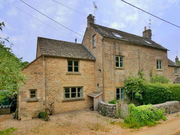 3 Bedroom Cottage To Rent In Hayes Lane, Woodmancote, GL7