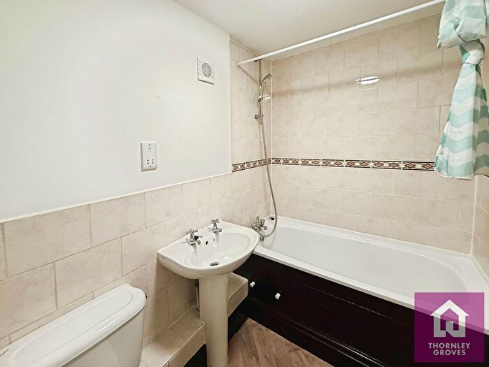 1 Bedroom Flat To Rent In Sandwich Road, Eccles, Manchester, Greater Manchester, M30