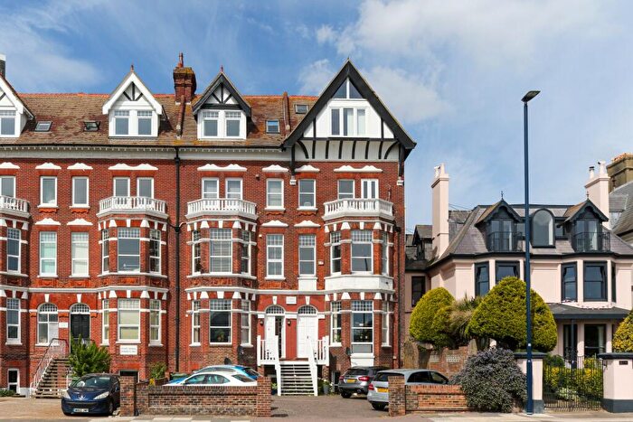2 Bedroom Apartment For Sale In Clarence Road, Southsea, PO5