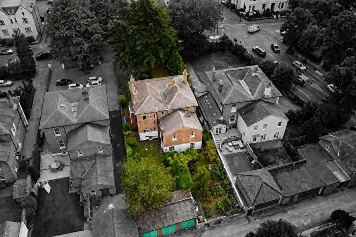 6 Bedroom Detached House For Sale In Avenue Road, Leamington Spa, CV31