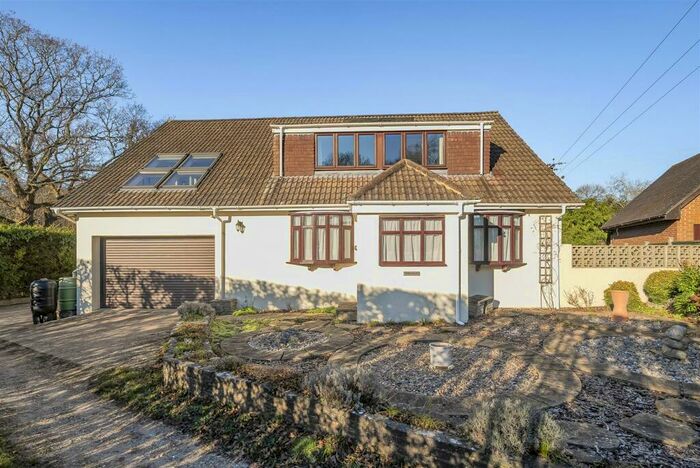 4 Bedroom Detached House For Sale In Brownwich Lane, Titchfield, PO14