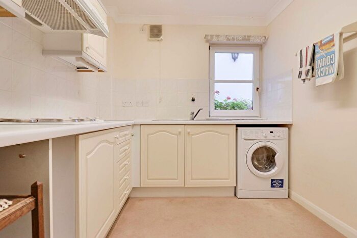 1 Bedroom Flat For Sale In High Wych Road, Sawbridgeworth, CM21