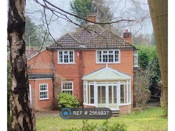 4 Bedroom Detached House To Rent In Woodlands Close, Ascot, SL5