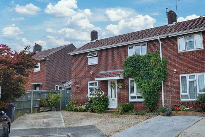2 Bedroom End Of Terrace House For Sale In Nursling, Southampton, SO16