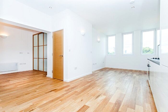 1 Bedroom Flat To Rent In Canning Road, London, E15