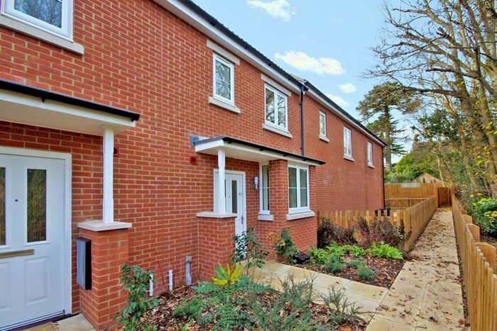 3 Bedroom Terraced House To Rent In Drovers Way, Newent, Gloucestershire, GL18