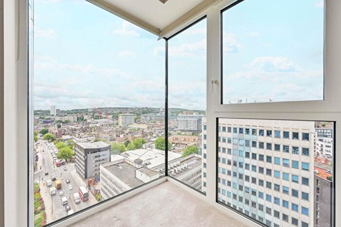 1 Bedroom Flat For Sale In Forbes Apartments, Woolwich Riverside, London, SE18