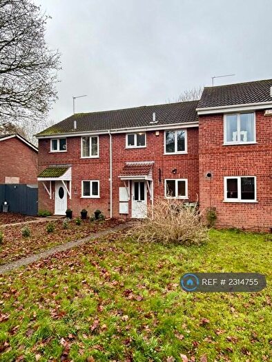 3 Bedroom Terraced House To Rent In Abbotswood Close, Redditch, B98