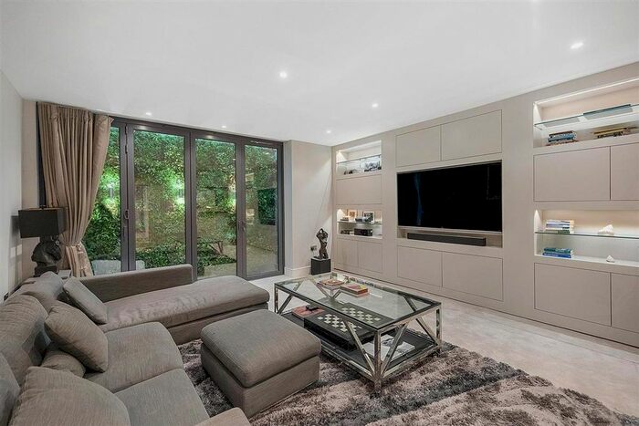 5 Bedroom Terraced House To Rent In Harbledown Road, London, SW6