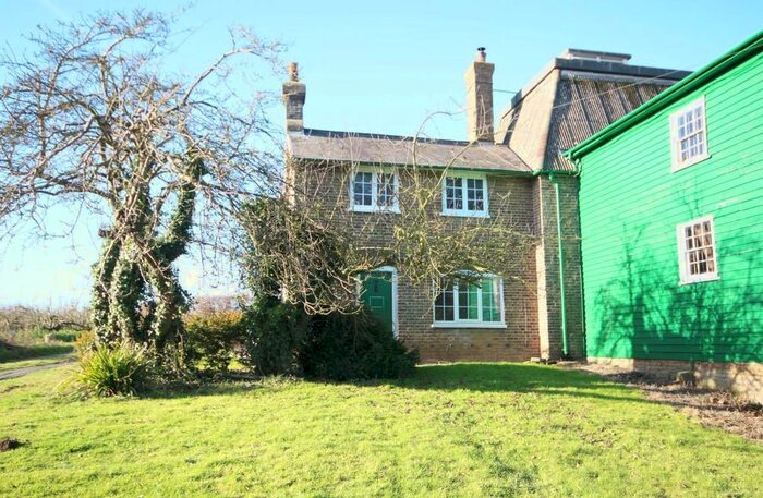 2 Bedroom Semi-Detached House To Rent In Ashford Road, Faversham, ME13