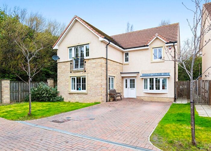 4 Bedroom Detached House For Sale In Kings Well Crescent, Broxburn, EH52