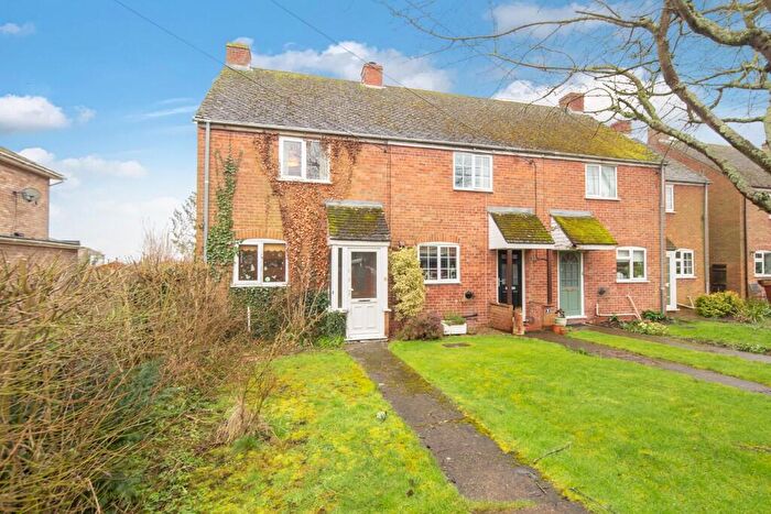 2 Bedroom End Of Terrace House For Sale In Gulley Row, Merton, OX25