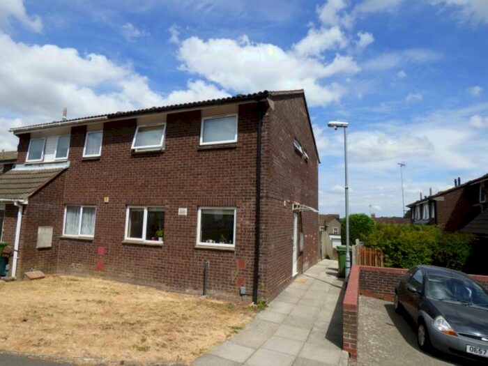 3 Bedroom House To Rent In Knightstone Heights, Frome, Somerset, BA11