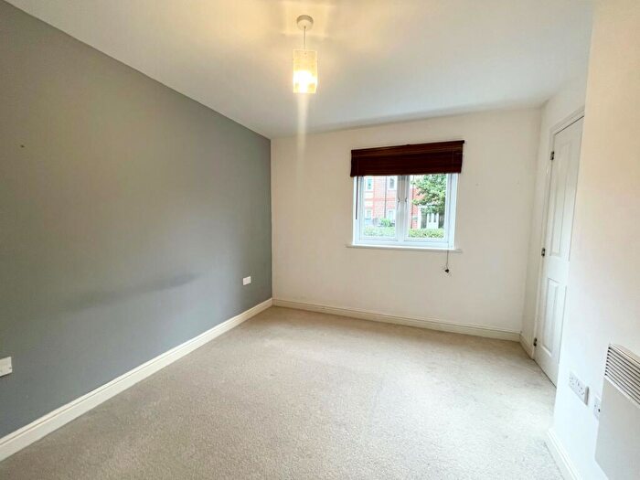2 Bedroom Apartment To Rent In Crawley Road, Horsham, RH12