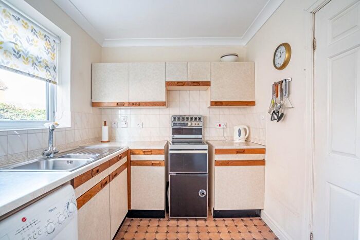 3 Bedroom Detached Bungalow For Sale In Carnoustie Close, York, YO26