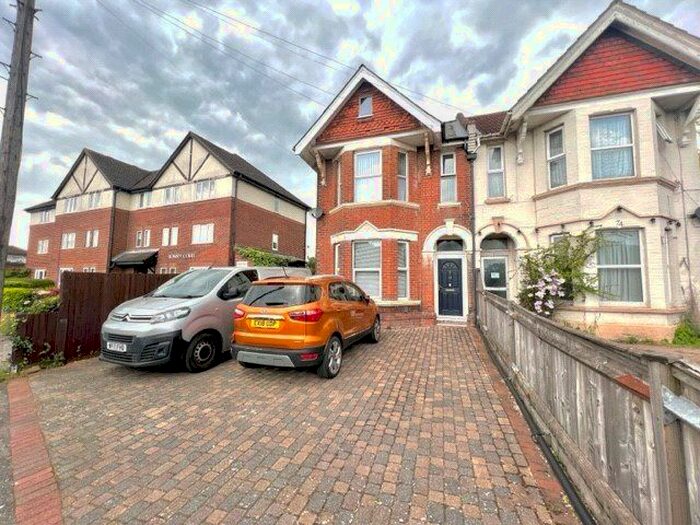 2 Bedroom Maisonette To Rent In Howard Road, Southampton, Hampshire, SO15