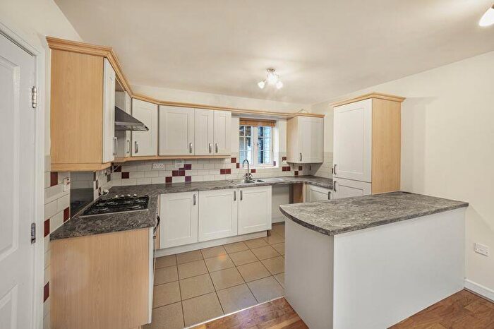 2 Bedroom Flat For Sale In Mill Fold Gardens, Littleborough, OL15