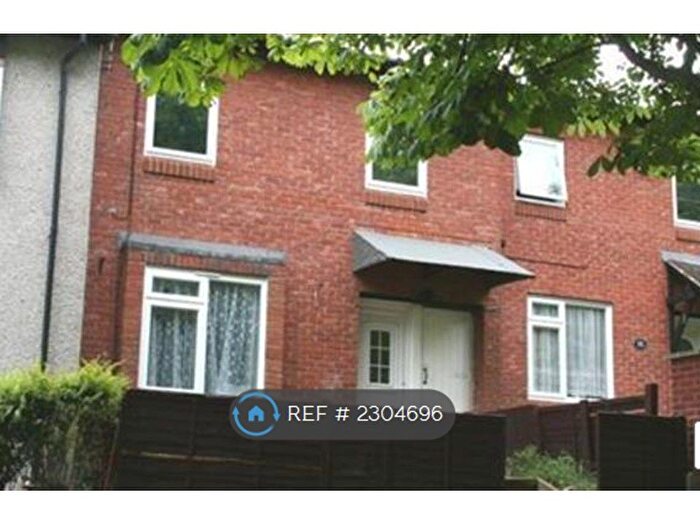3 Bedroom Terraced House To Rent In Balderstone Close, Leicester, LE5