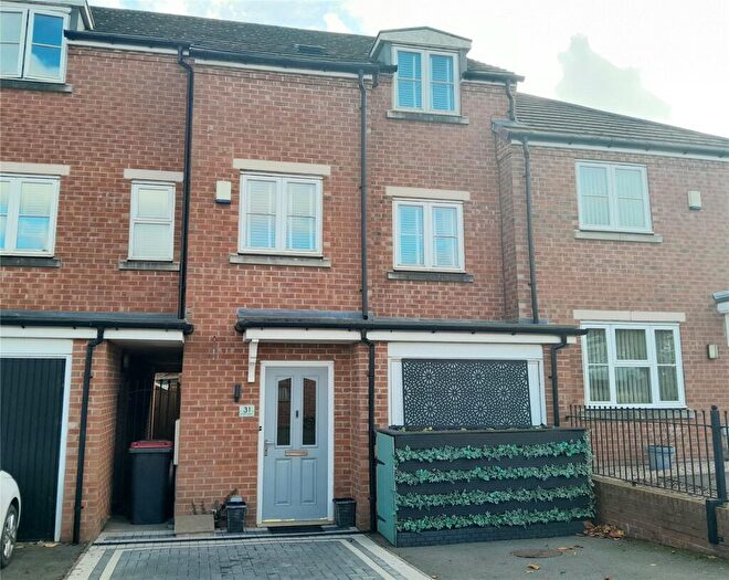 3 Bedroom Town House For Sale In Ennersdale Bungalows, Coleshill, Birmingham, Warwickshire, B46