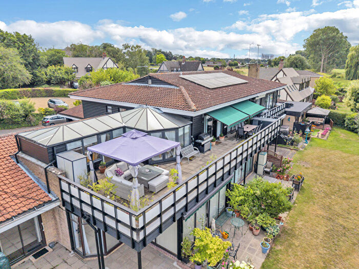 2 Bedroom Flat For Sale In Lark Valley Drive, Bury St. Edmunds, IP28
