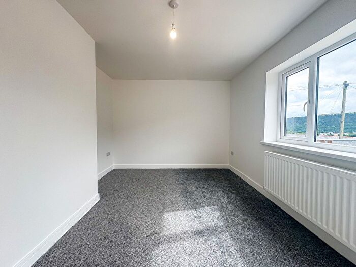 4 Bedroom Semi-Detached House To Rent In Hill Crest View, Cwmtillery, Abertillery, NP13