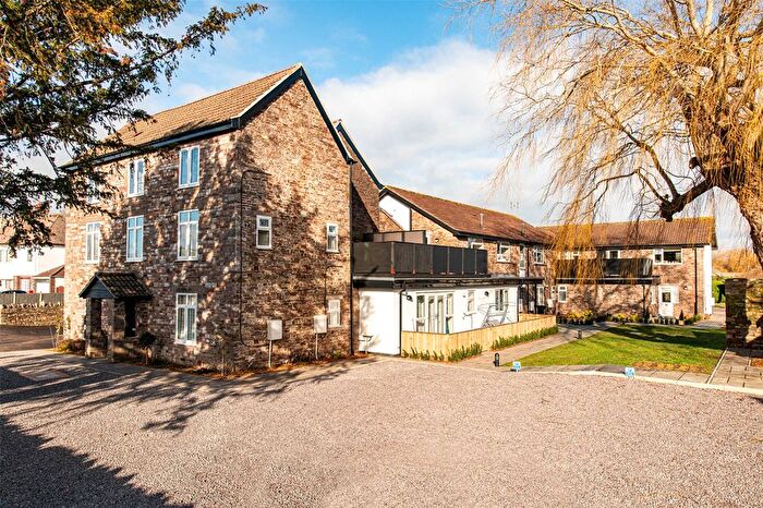 3 Bedroom Flat For Sale In Apartment, Willow Tree Apartments, Yate, Bristol, BS37