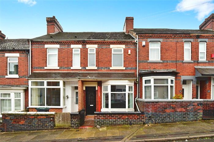 3 Bedroom Town House For Sale In Hammersley Street, Stoke-on-Trent, Staffordshire, ST1