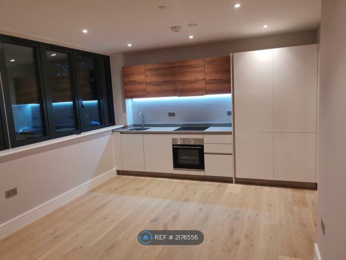 1 Bedroom Flat To Rent In St. Peters House, Norwich, NR1