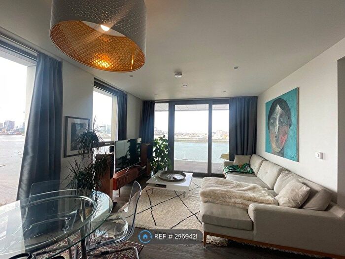 2 Bedroom Flat To Rent In Pilot Walk, London, SE10