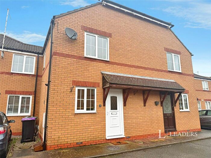2 Bedroom Terraced House To Rent In Tannery Close, Bourne, PE10