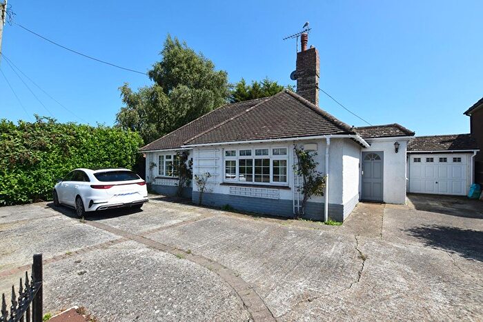 3 Bedroom Detached Bungalow For Sale In Hythe Road, Dymchurch, TN29
