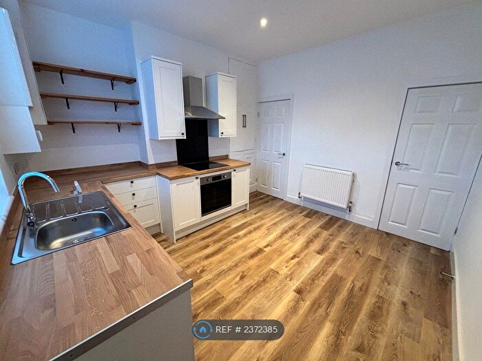 4 Bedroom Terraced House To Rent In Brooklyn Road, Sheffield, S8